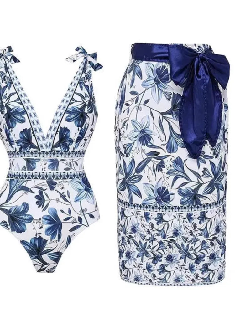 V-Hals Badpak met Rok – Elegante Tweedelige Strandset